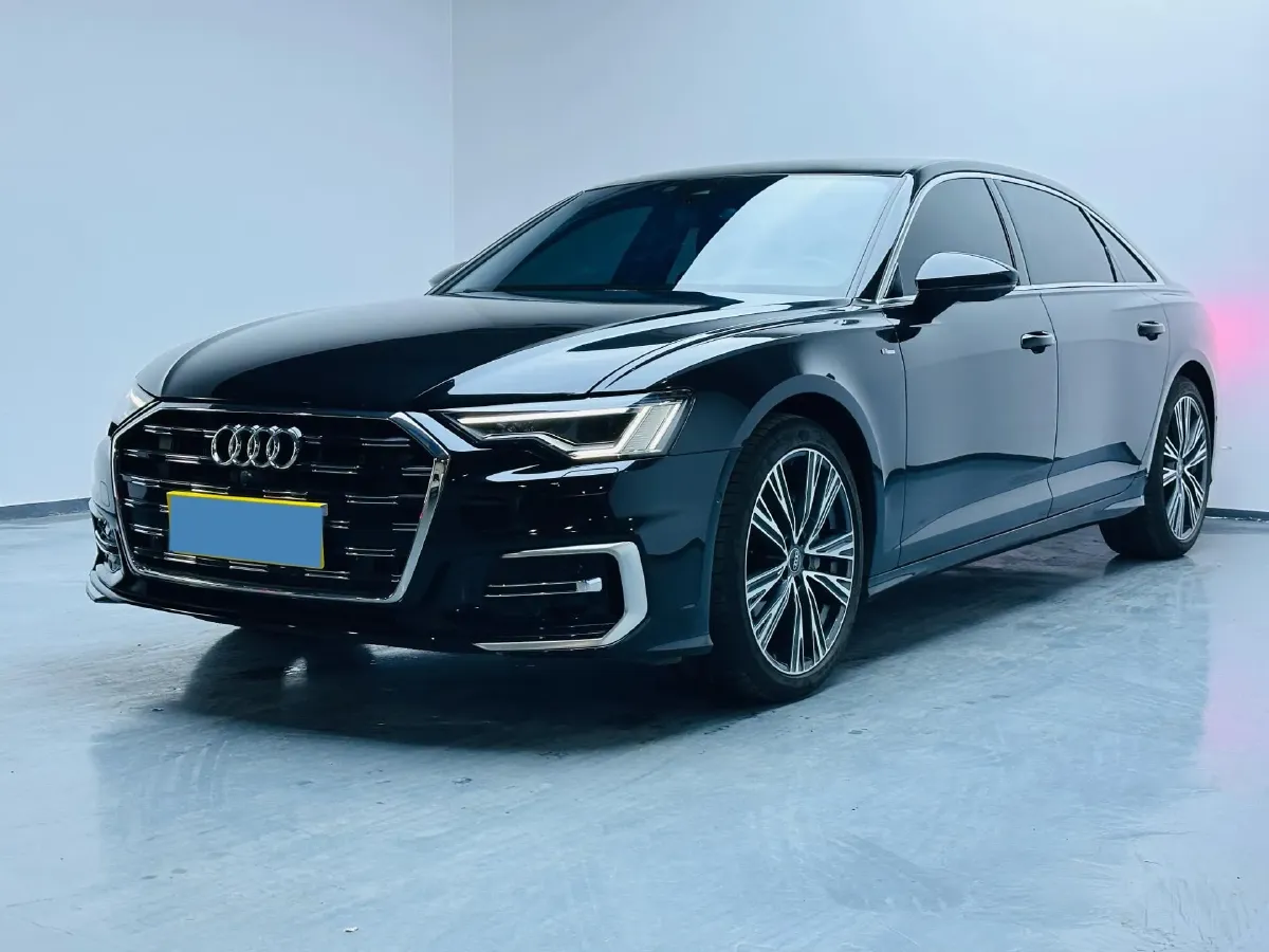 2024 Audi A6L 2.0T 245HP L4 7DCT,autocango,china used car exporter,china ev exporter,chinese used car exporter,chinese used ev exporter