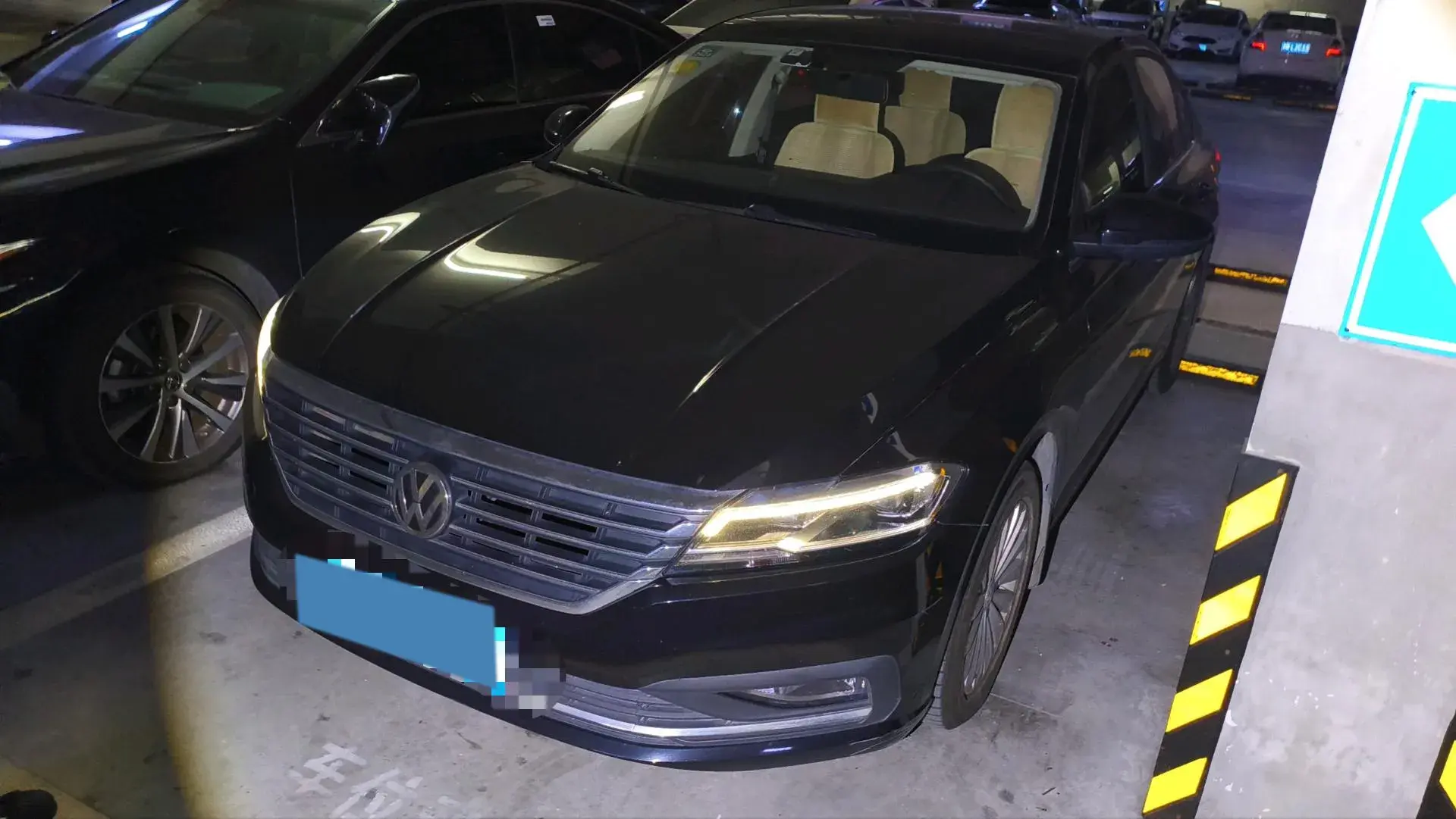 2018 VOLKSWAGEN LAVIDA view 1