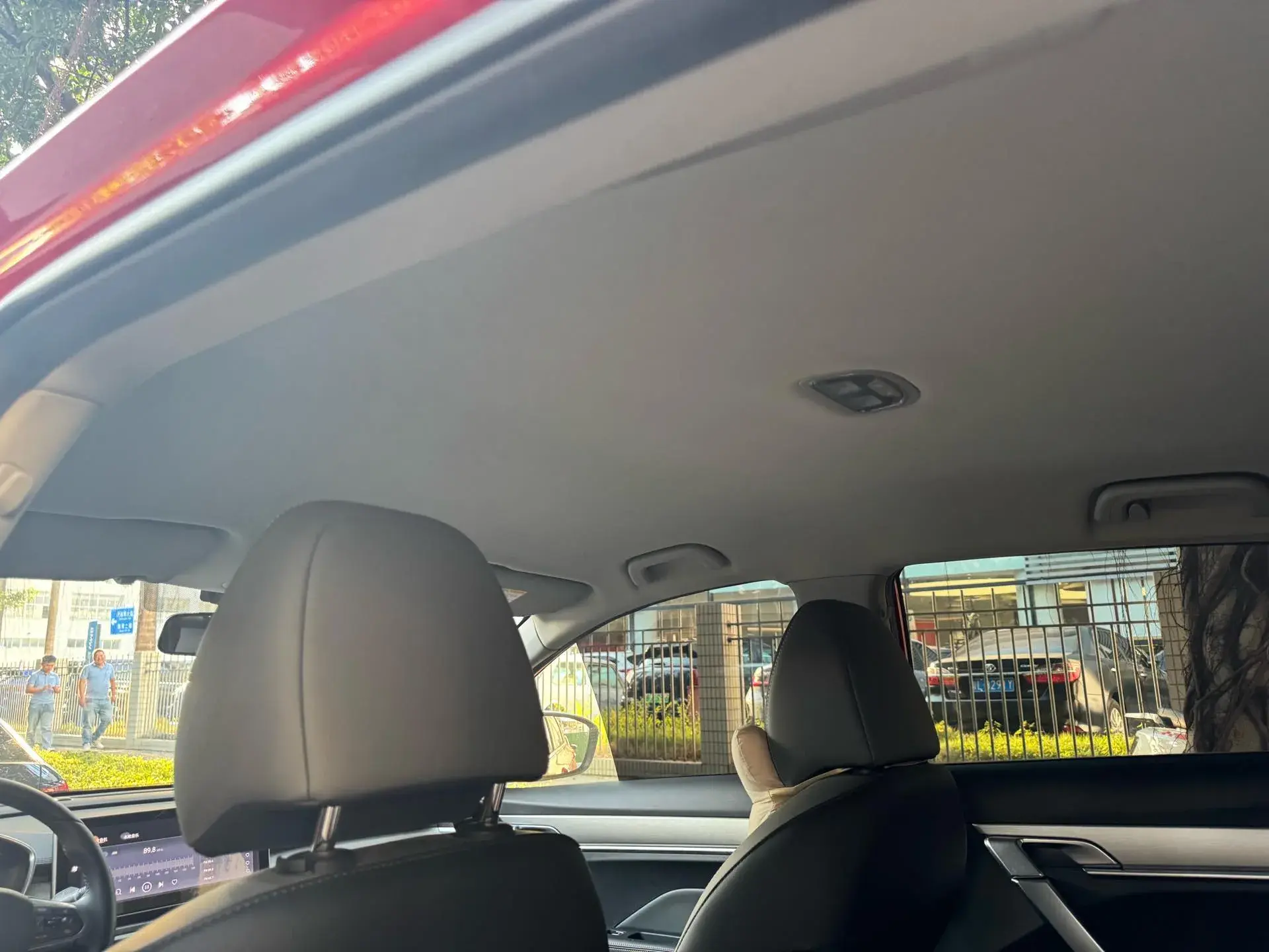 2023 GEELY COOLRAY thumbnail 4