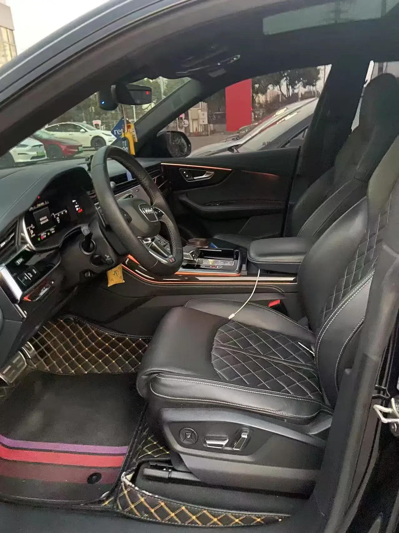 2021 AUDI Q8 thumbnail 3