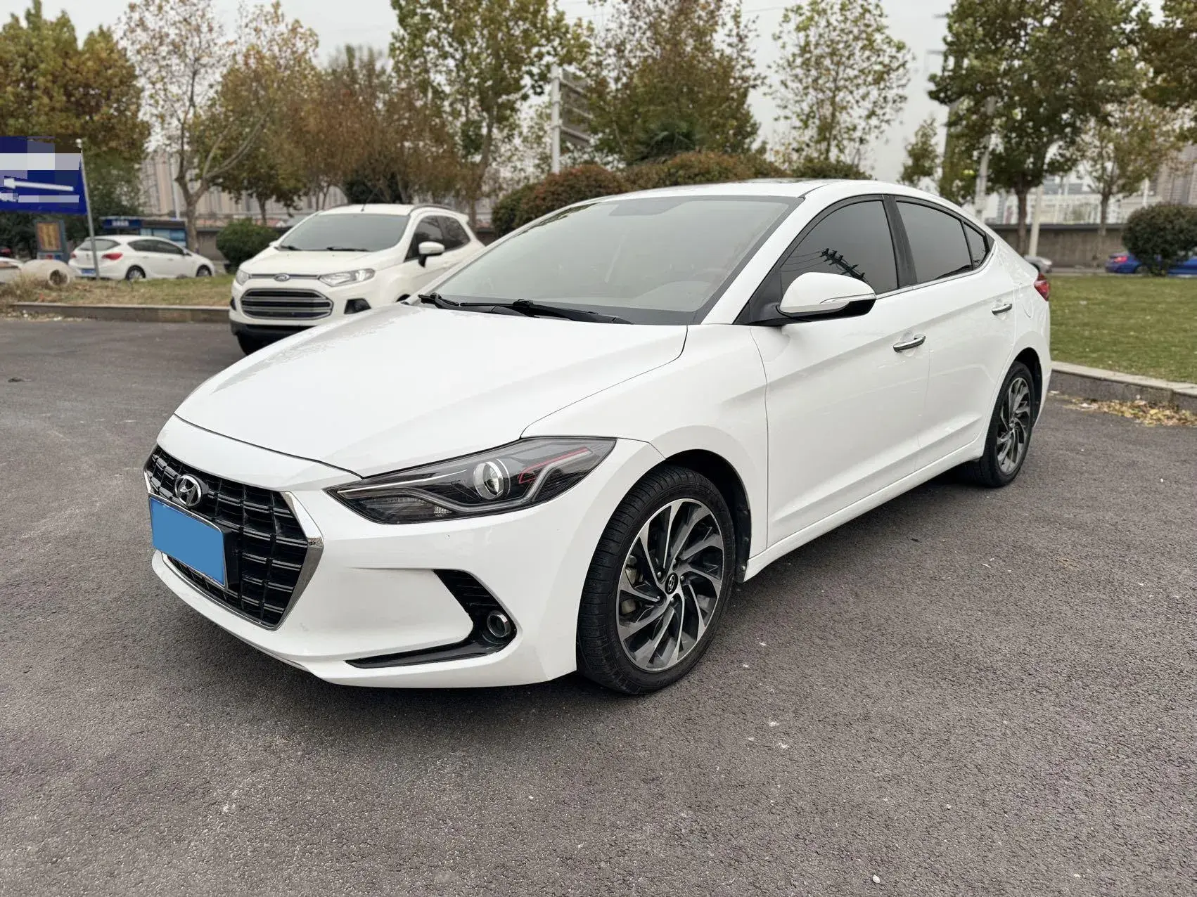2019 HYUNDAI ELANTRA view 1
