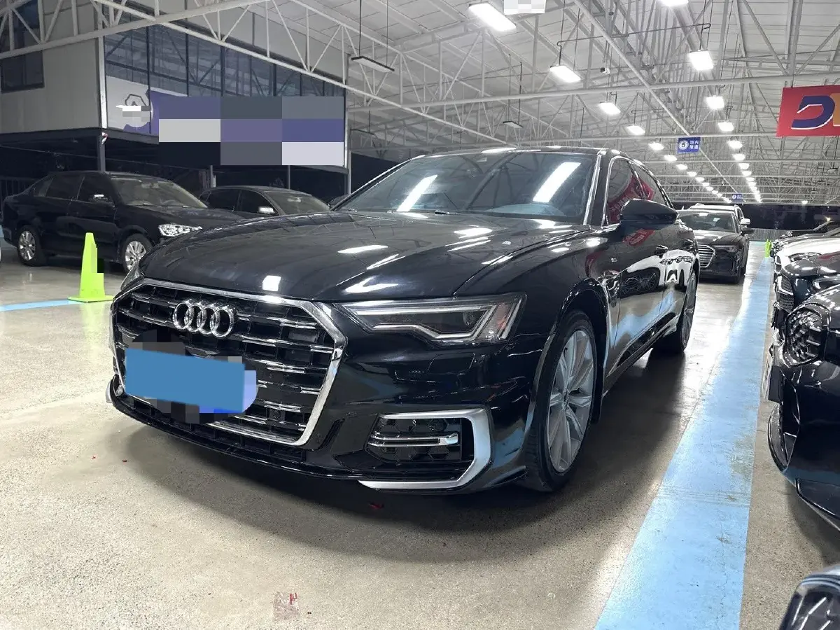 2021 Audi A6L 2.0T 190HP L4 7DCT