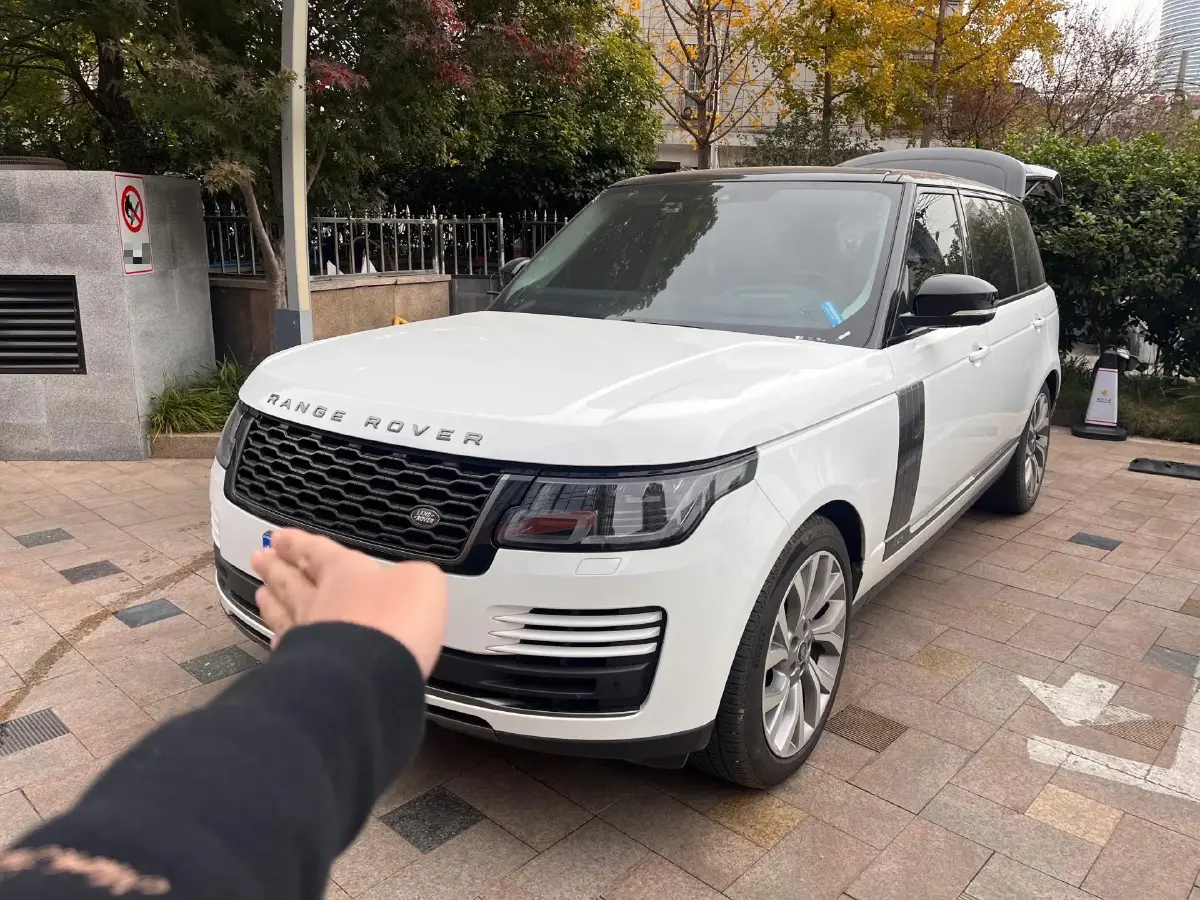 2021 Land Rover Range Rover 3.0T 400HP L6 8AT