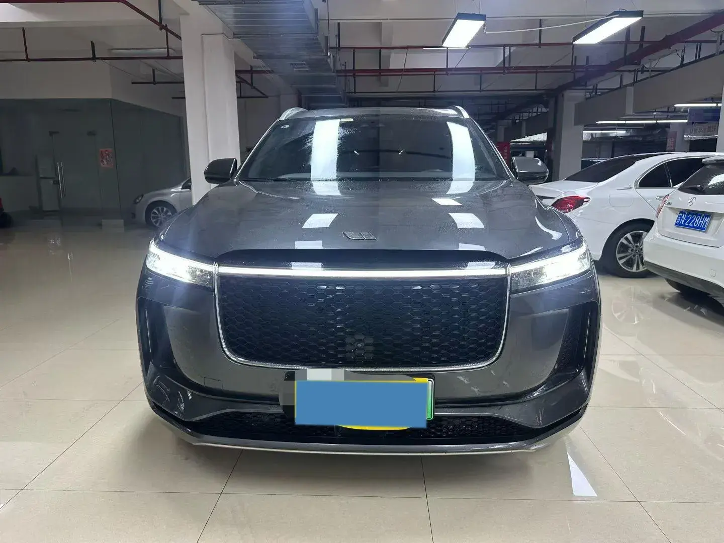 2020 LI ONE thumbnail 2