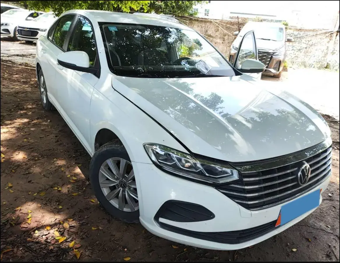 2023 VOLKSWAGEN LAVIDA thumbnail 4