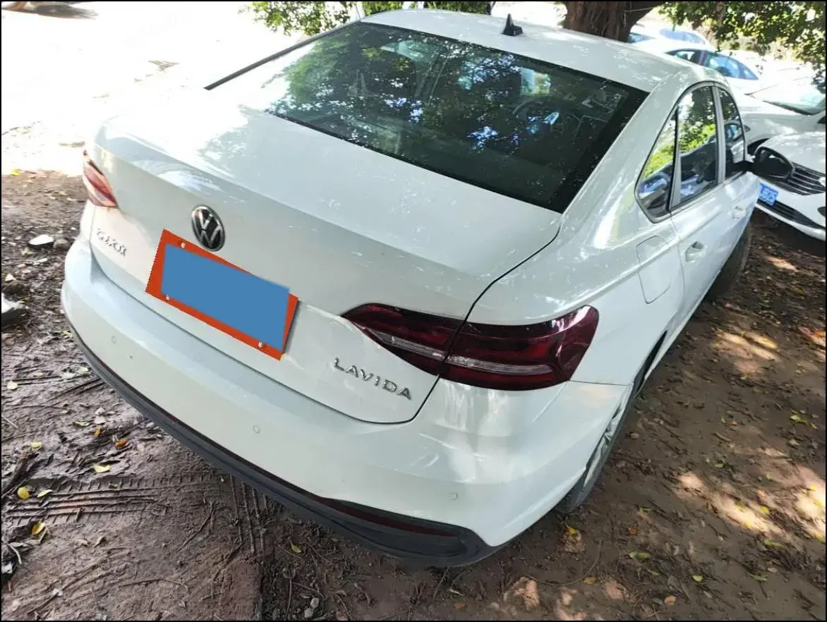 2023 VOLKSWAGEN LAVIDA thumbnail 2