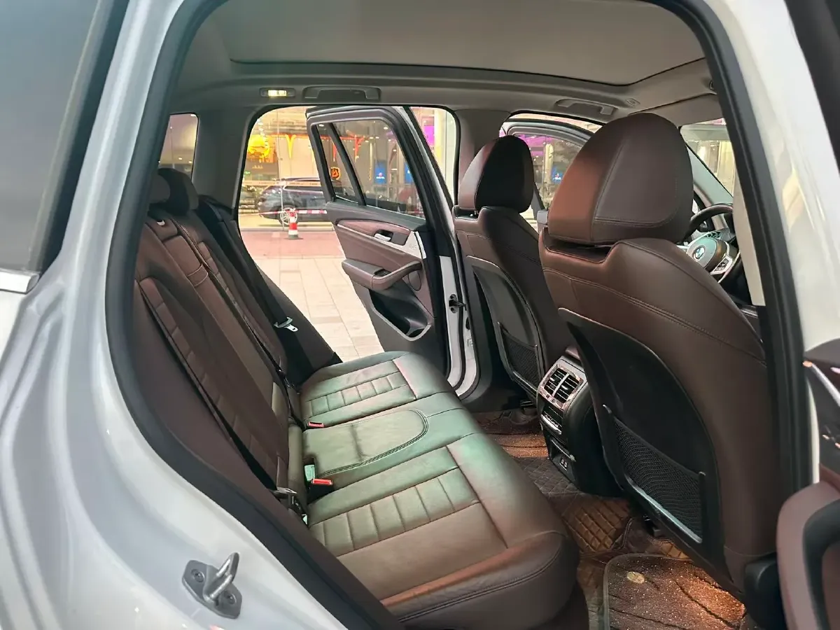 2021 BMW X3 2.0T 224HP L4 8AT,autocango,china used car exporter,china ev exporter,chinese used car exporter,chinese used ev exporter