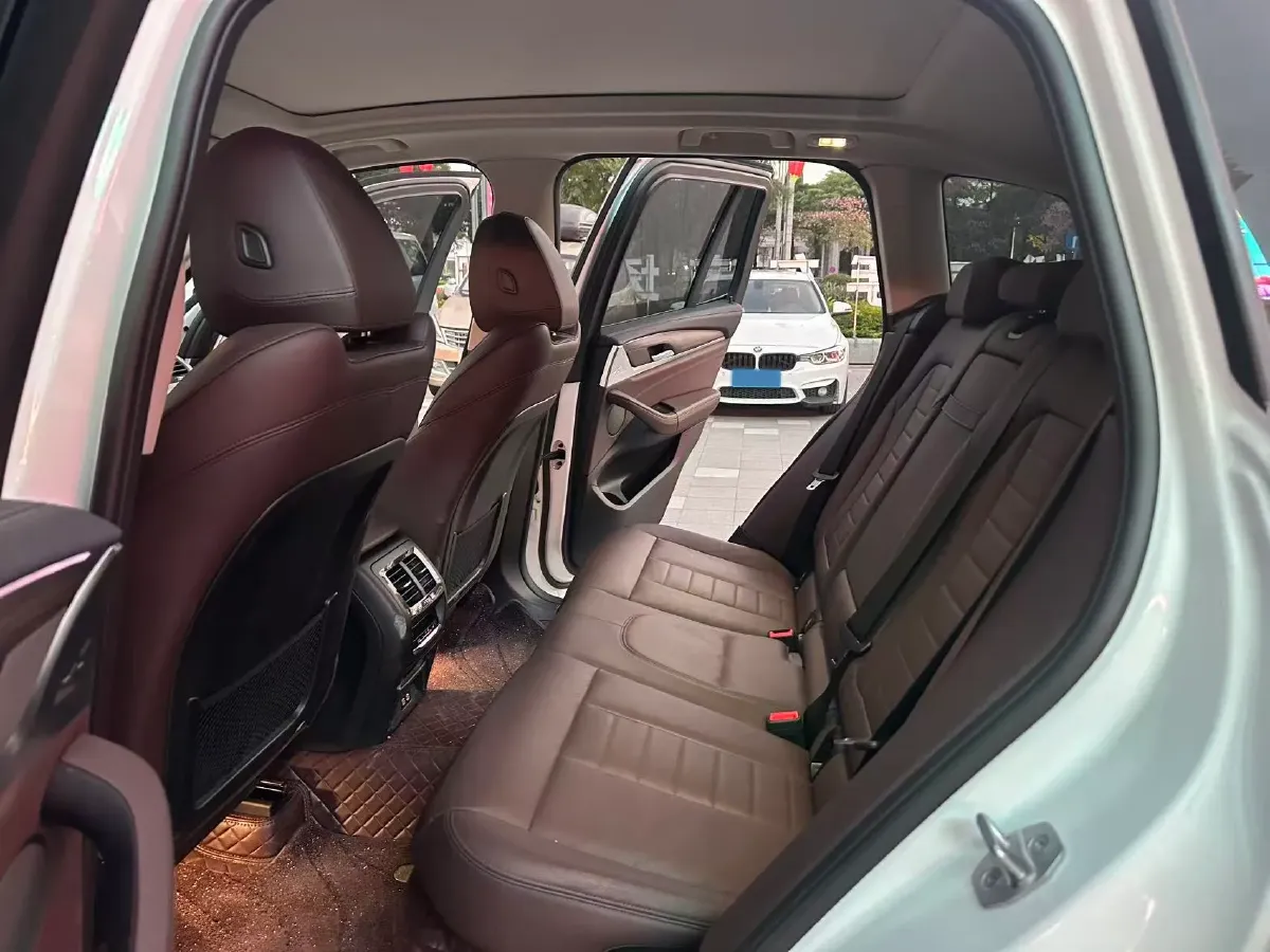 2021 BMW X3 2.0T 224HP L4 8AT,autocango,china used car exporter,china ev exporter,chinese used car exporter,chinese used ev exporter