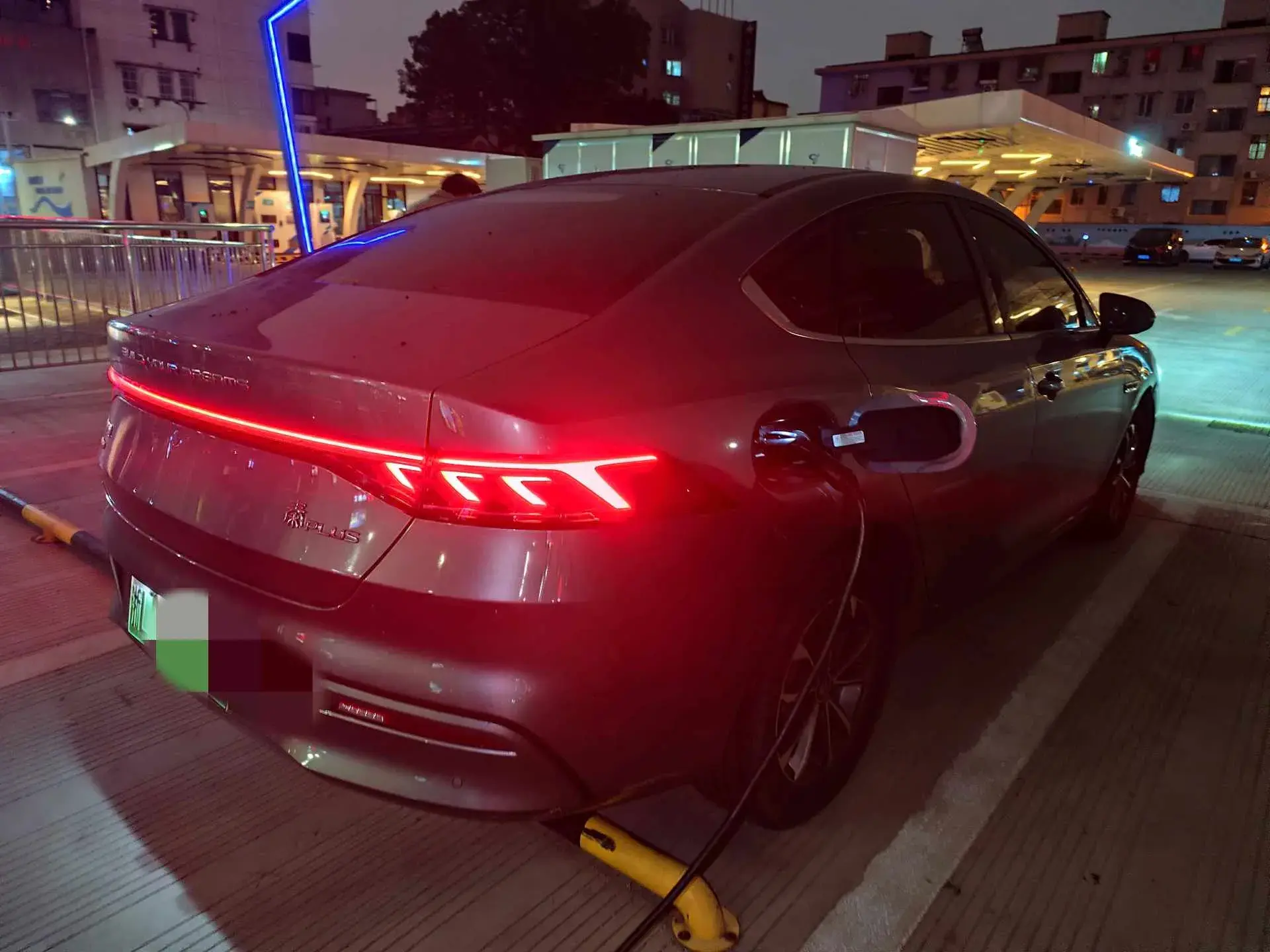 2023 BYD QIN thumbnail 3