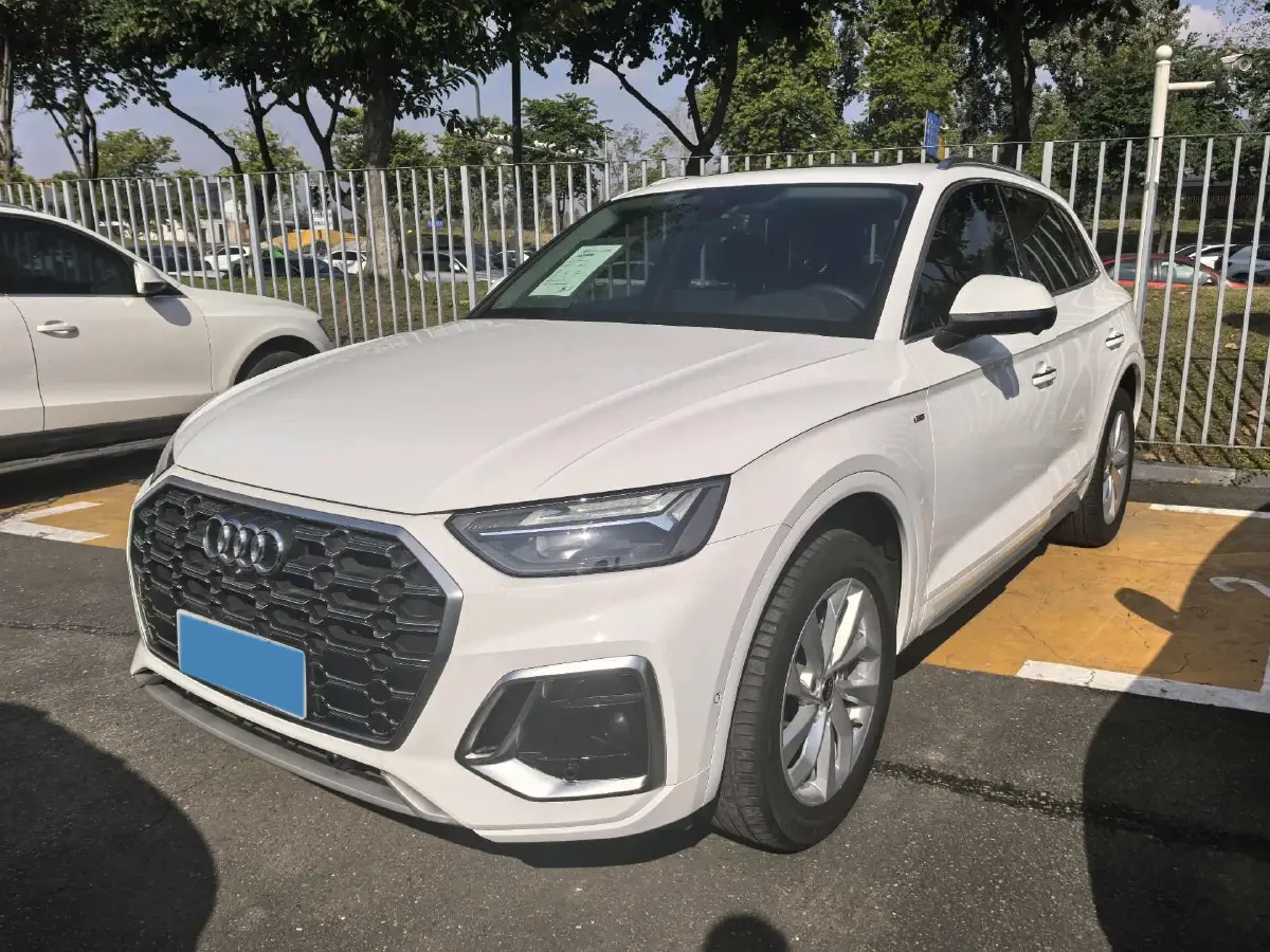 2021 Audi Q5L 2.0T 190HP L4 7DCT