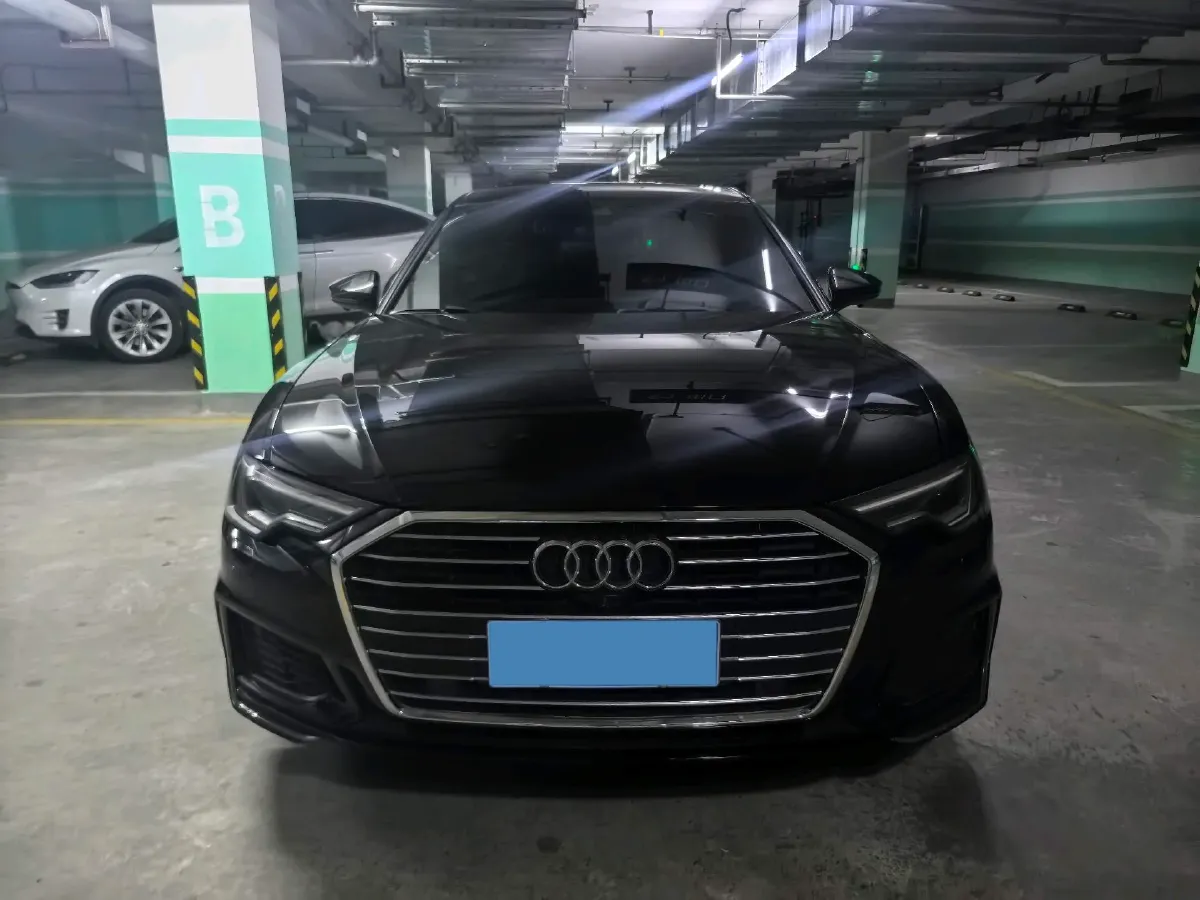 2019 Audi A6L 2.0T 190HP L4 7DCT,autocango,china used car exporter,china ev exporter,chinese used car exporter,chinese used ev exporter
