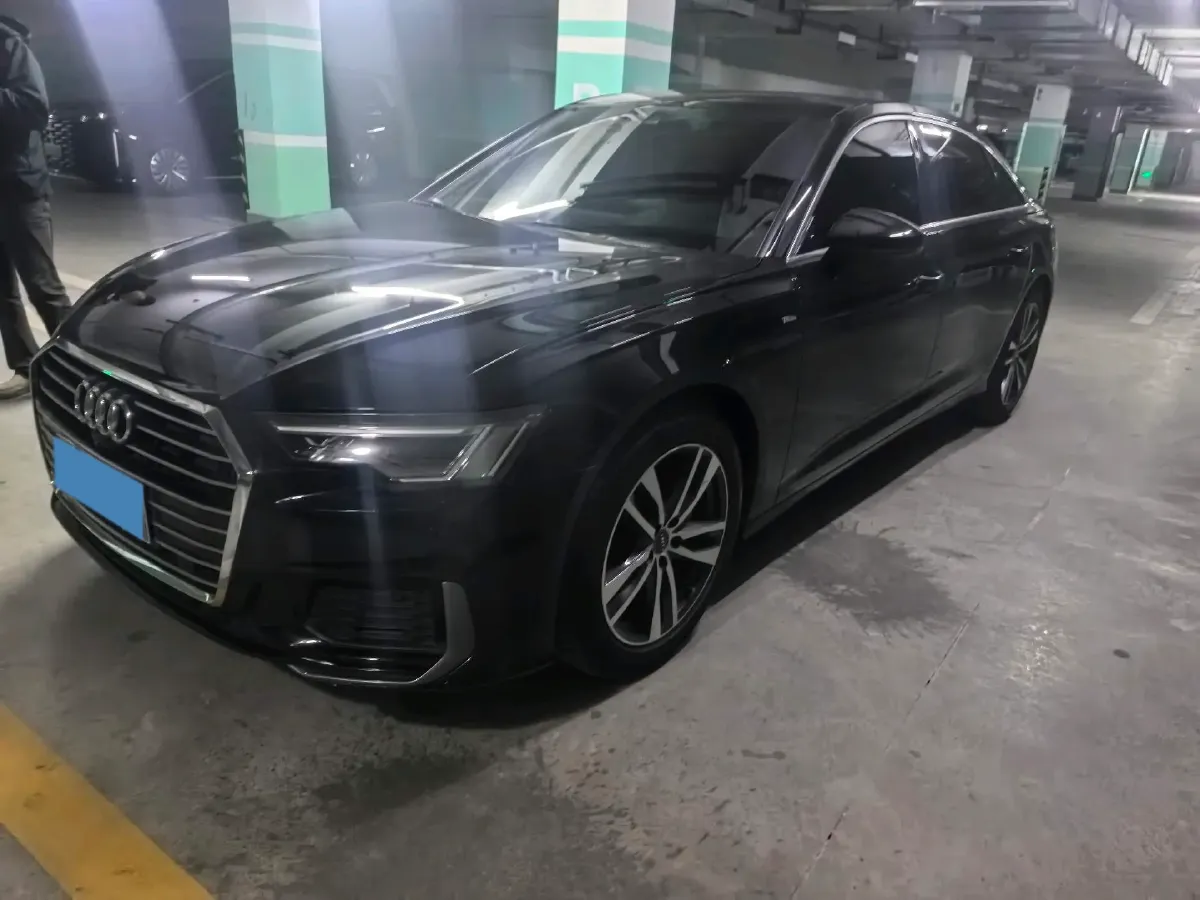2019 Audi A6L 2.0T 190HP L4 7DCT,autocango,china used car exporter,china ev exporter,chinese used car exporter,chinese used ev exporter