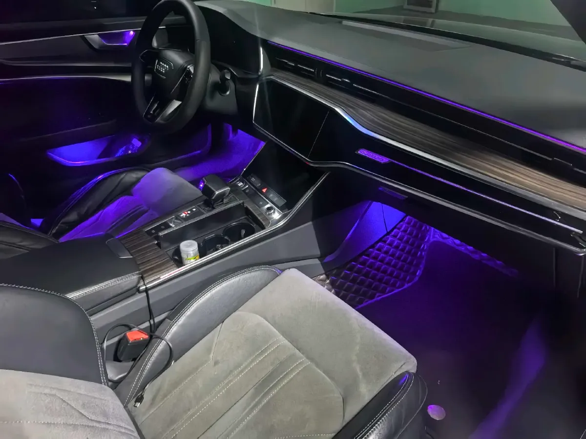 2019 Audi A6L 2.0T 190HP L4 7DCT,autocango,china used car exporter,china ev exporter,chinese used car exporter,chinese used ev exporter