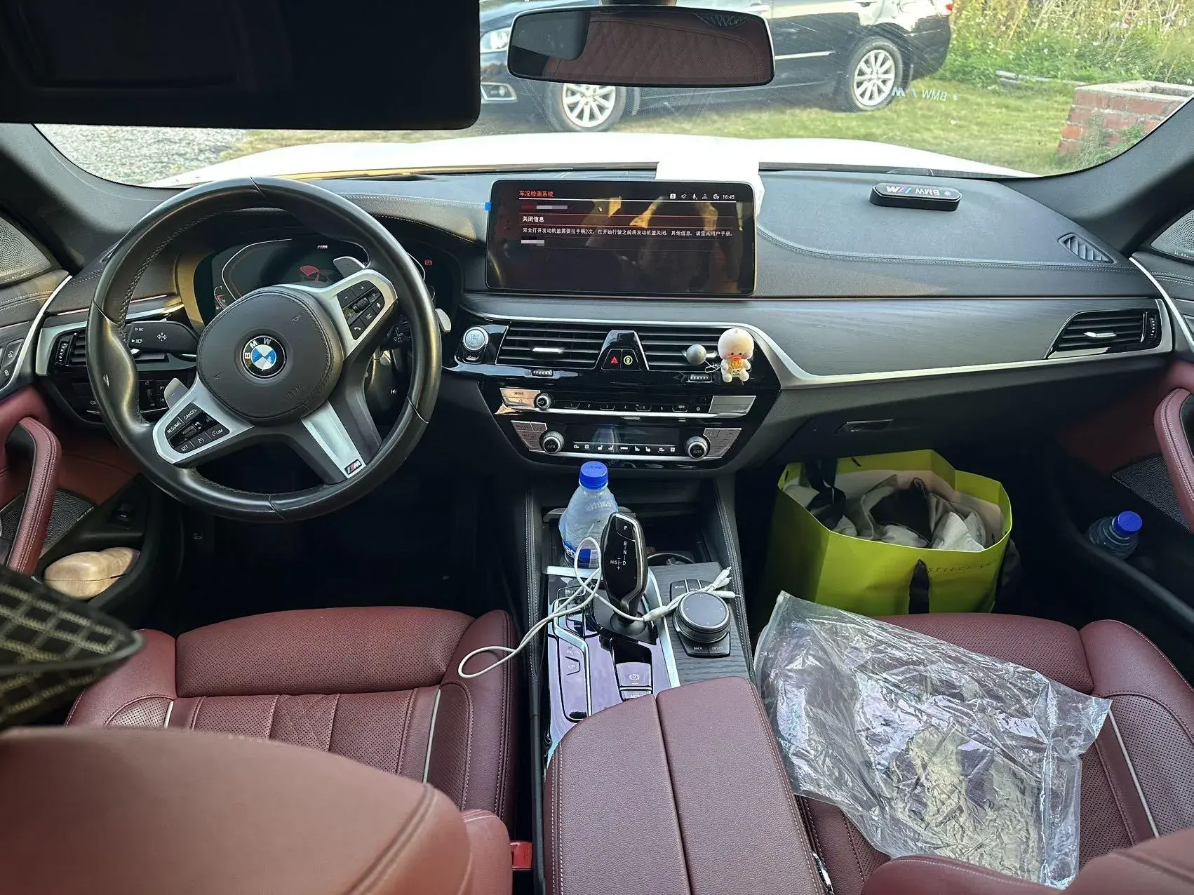 2021 BMW 5 thumbnail 2