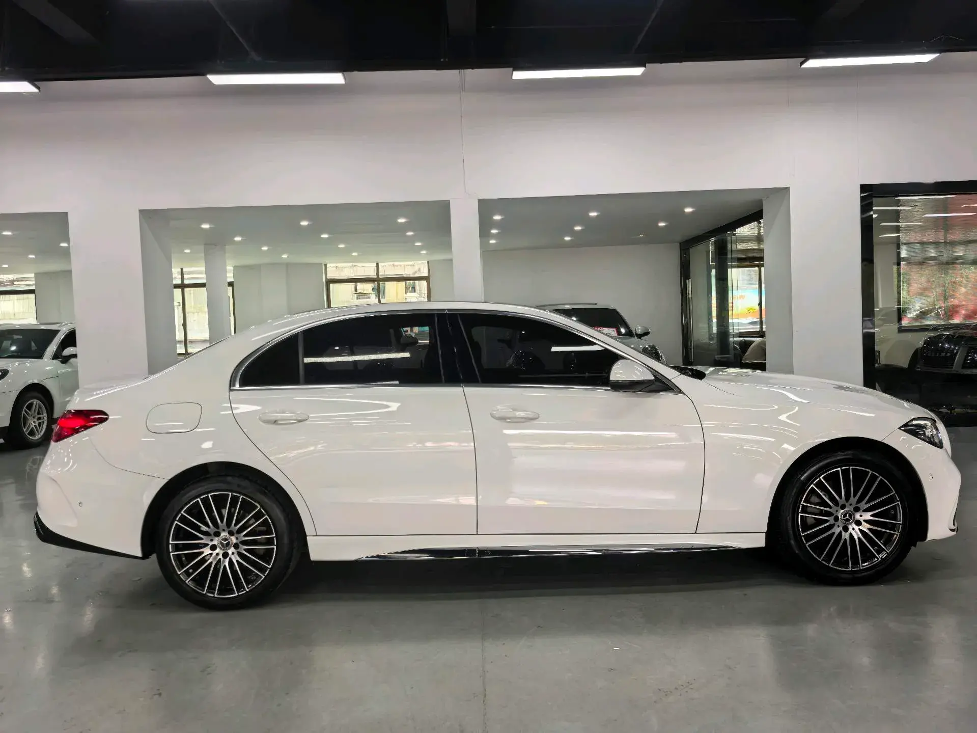 2024 MERCEDES-BENZ C thumbnail 4