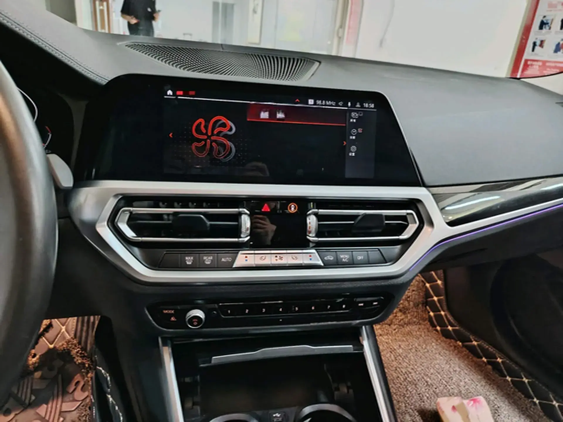 2021 BMW 3 thumbnail 3