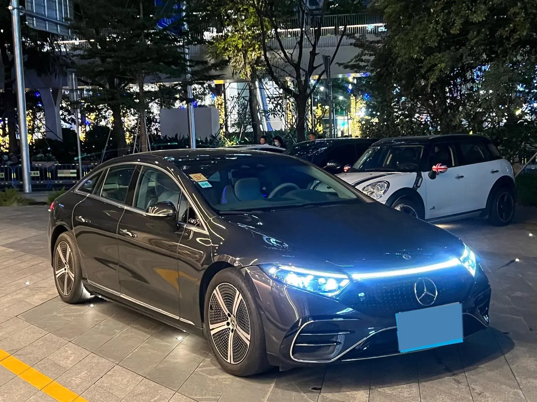 2022 MERCEDES-BENZ EQS thumbnail 3