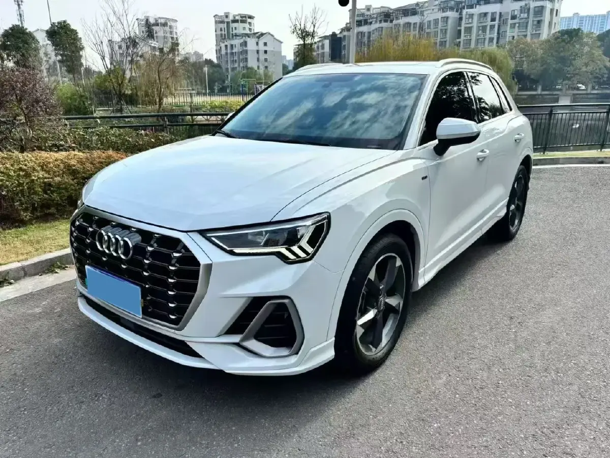 2020 Audi Q3 2.0T 186HP L4 7DCT