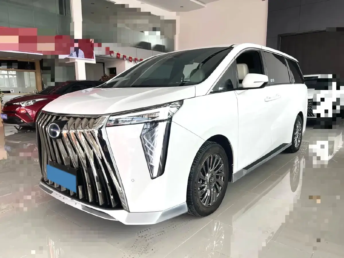 2023 GAC Trumpchi M8 2.0T 190HP L4 E-CVT Hybrid