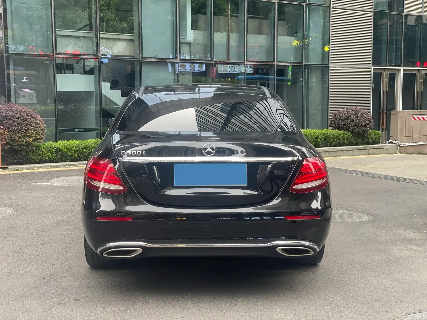 2020 MERCEDES-BENZ E thumbnail 3