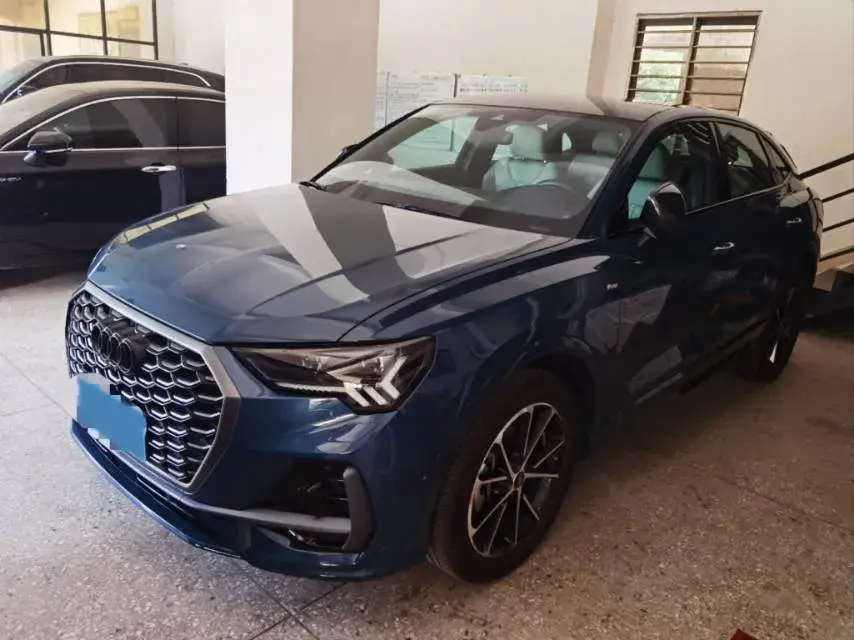 2024 Audi Q3 Sportback 2.0T 220HP L4 7DCT