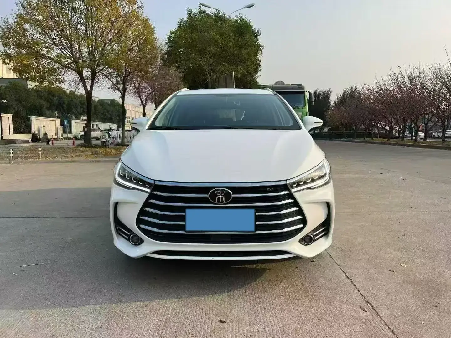 2018 BYD SONG thumbnail 2