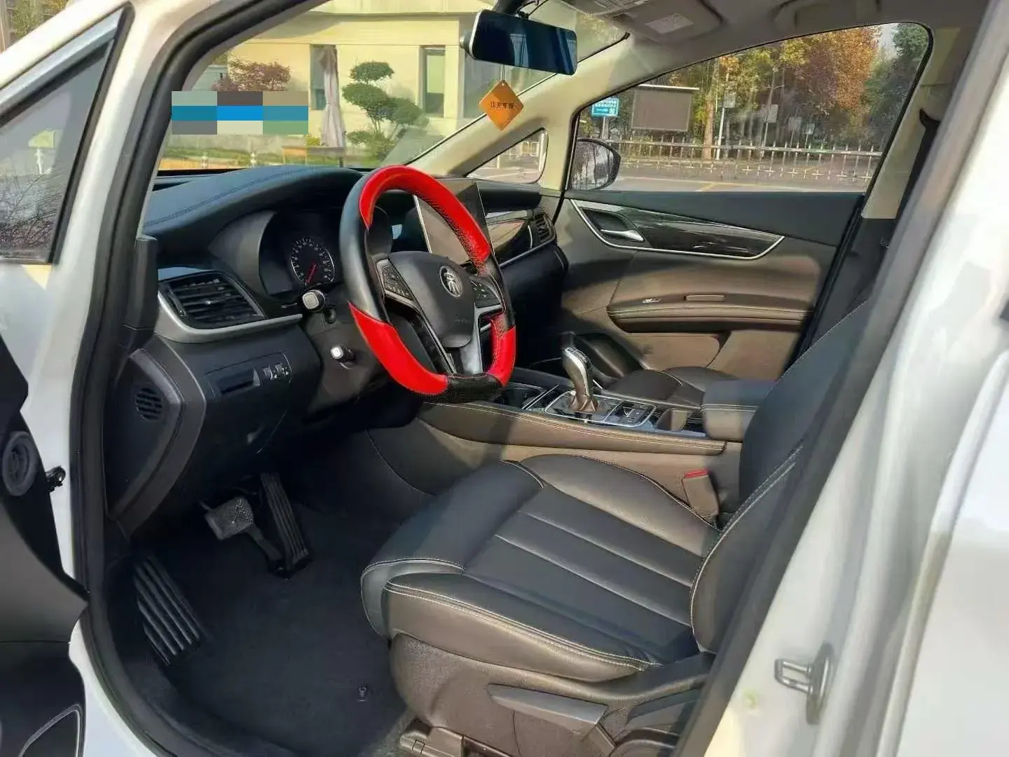 2018 BYD SONG thumbnail 3