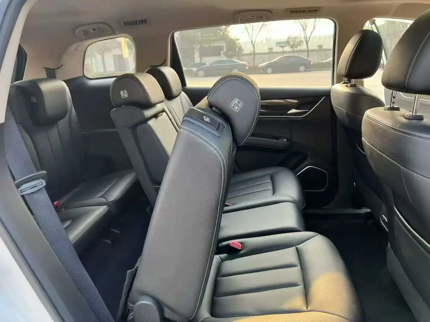 2018 BYD SONG thumbnail 4