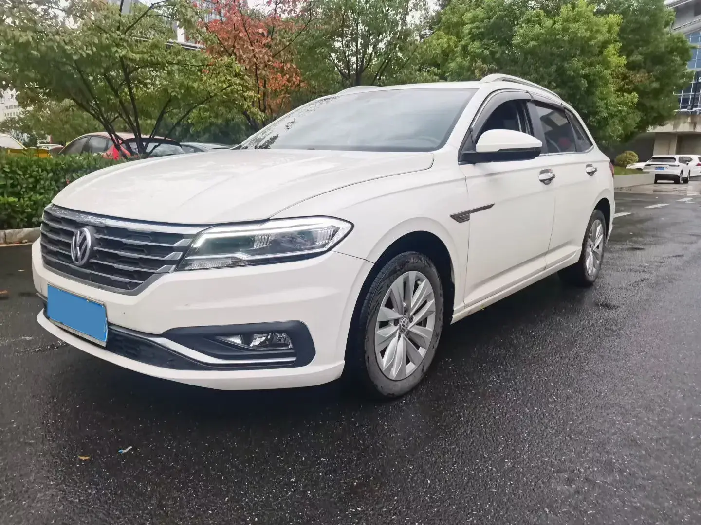 2019 VOLKSWAGEN LAVIDA view 1