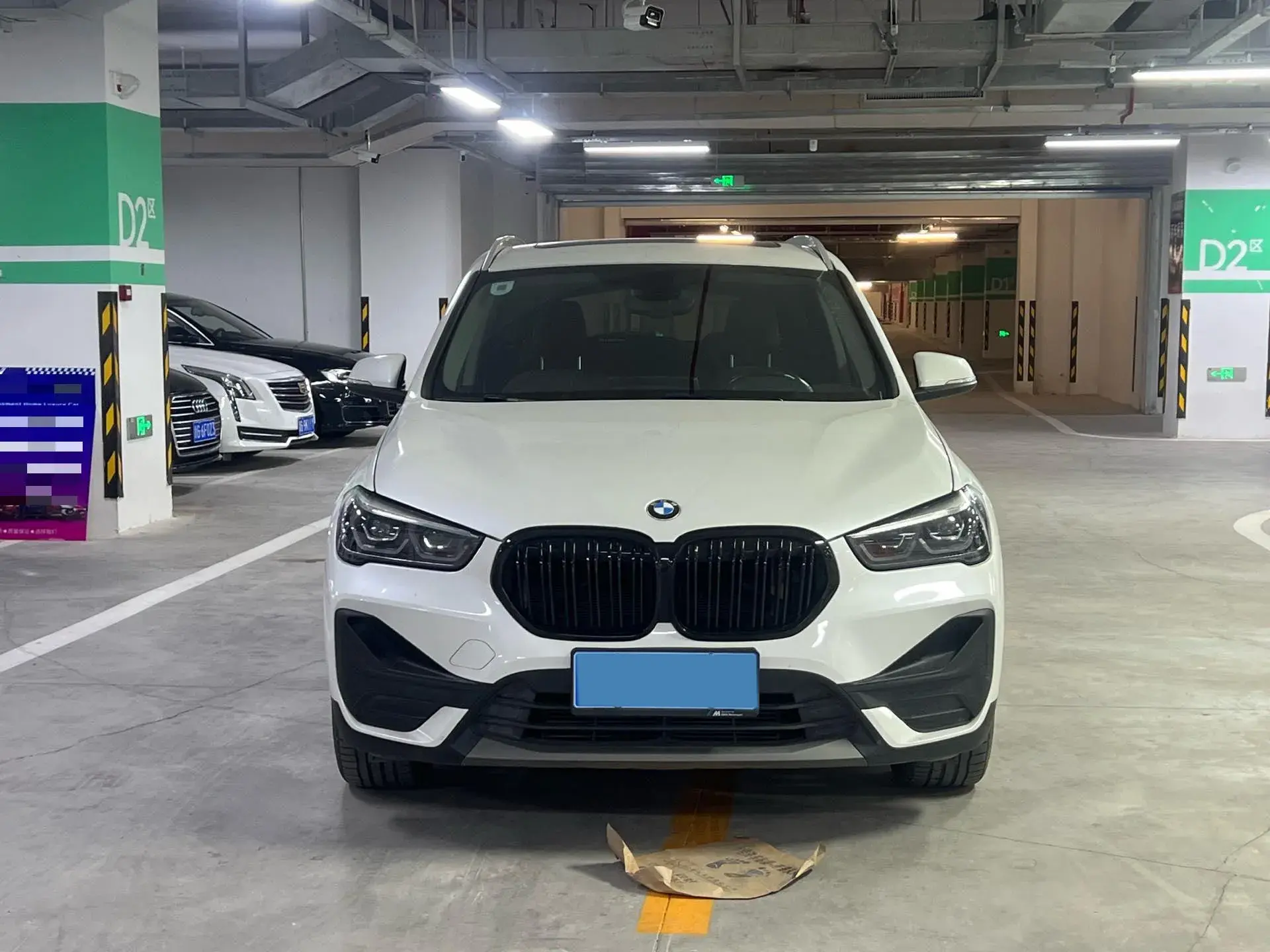 2022 BMW X1 thumbnail 2