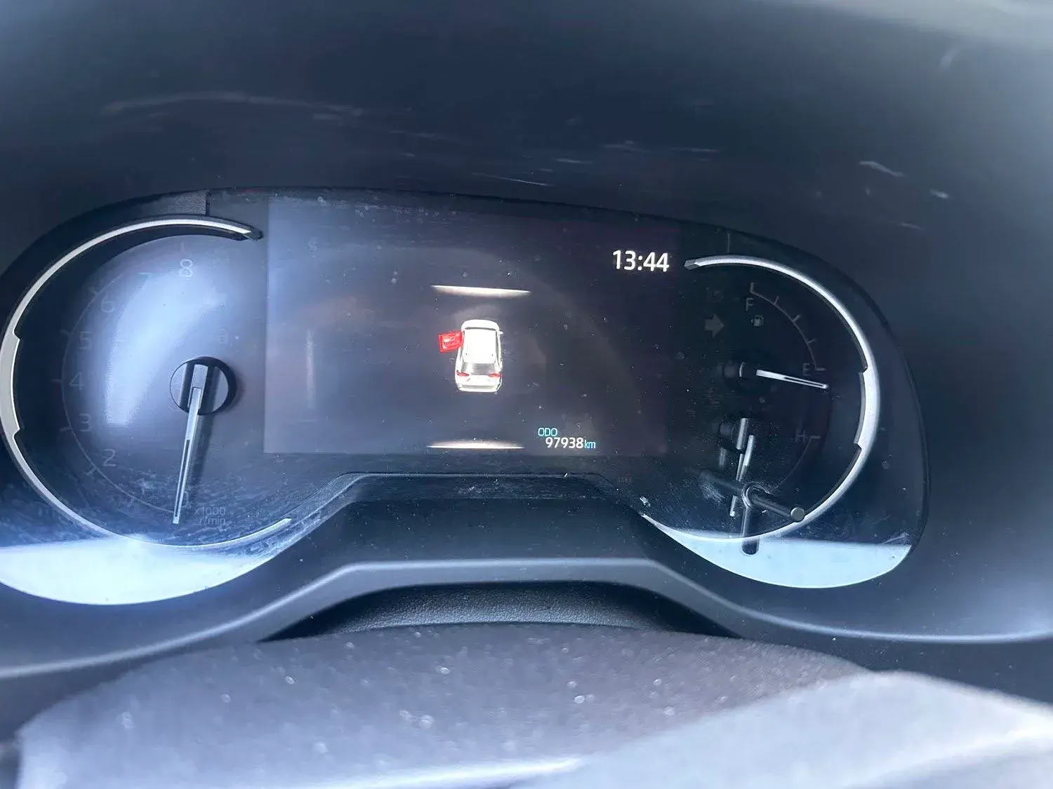 2020 TOYOTA RAV4 thumbnail 3