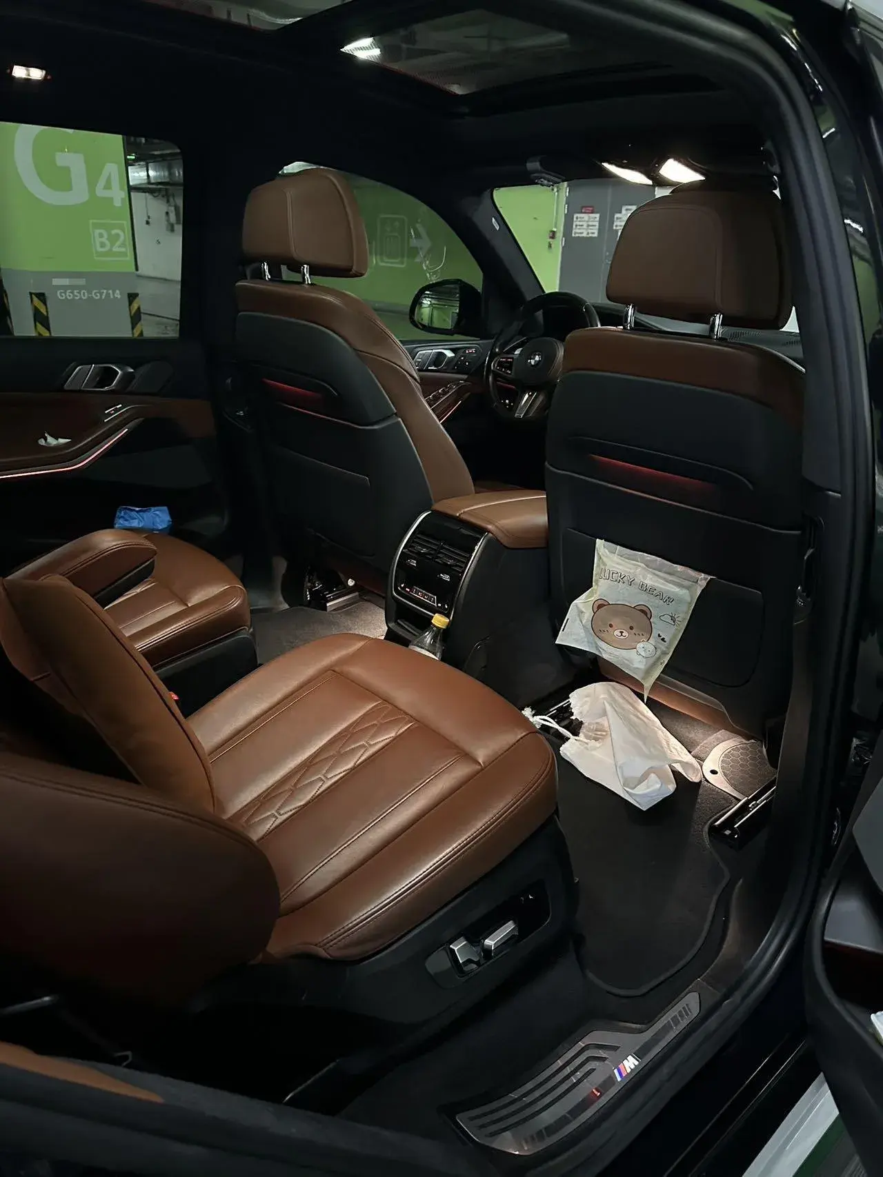 2022 BMW X7 thumbnail 3