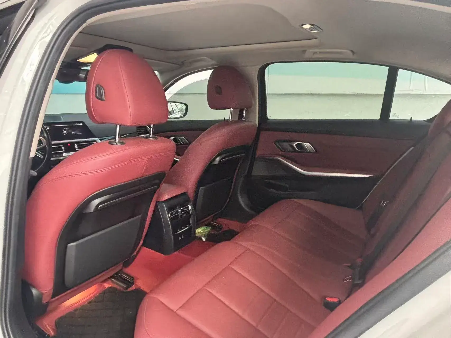 2021 BMW 3 thumbnail 4