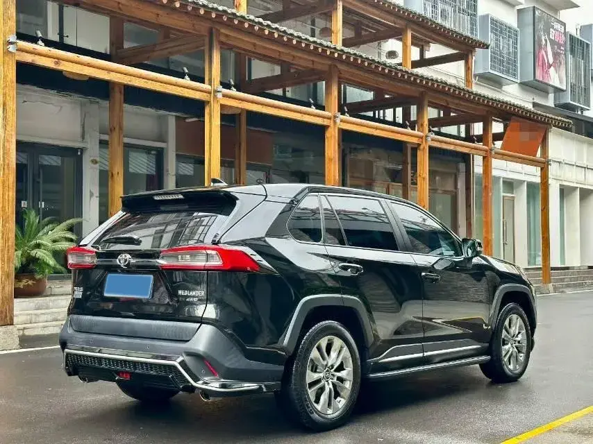 2023 TOYOTA WILDLANDER thumbnail 3