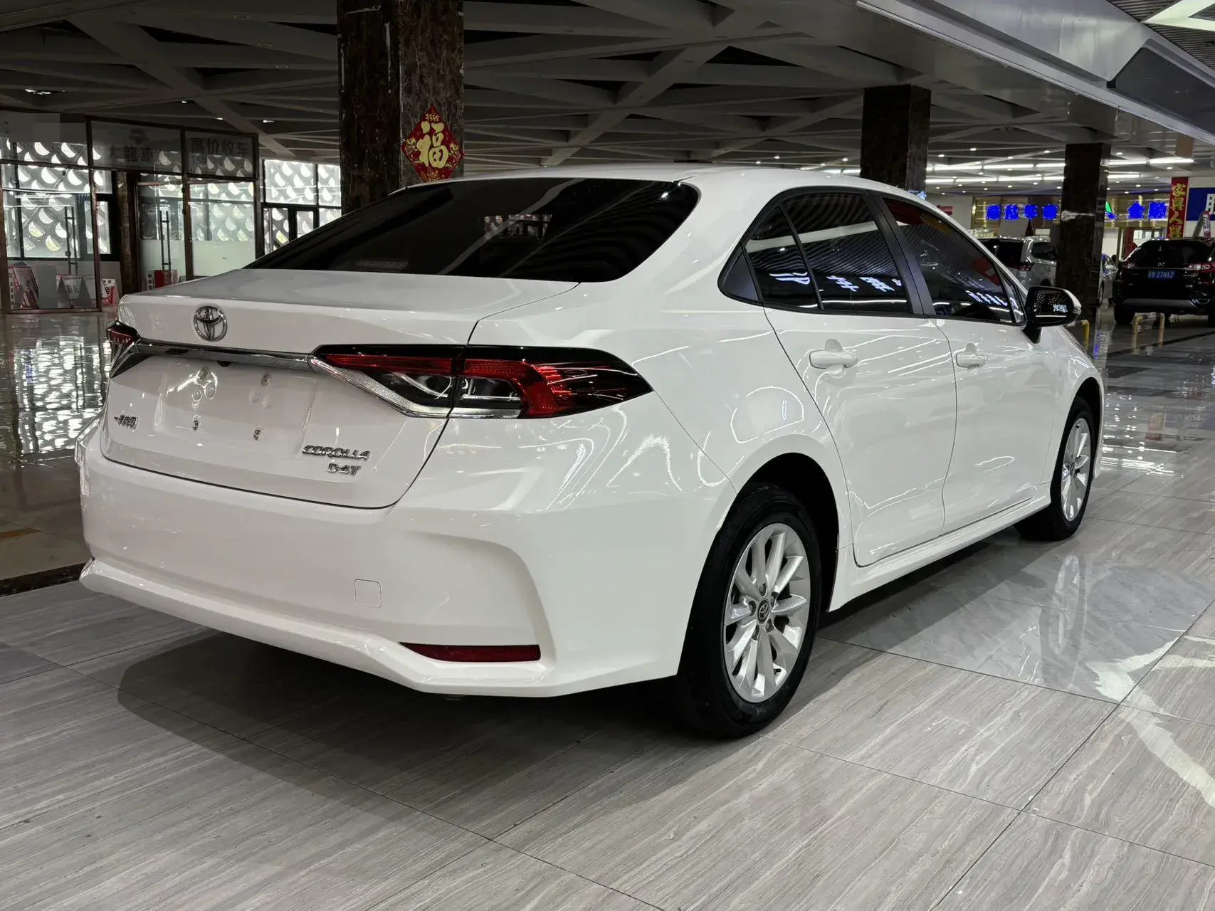 2021 TOYOTA COROLLA thumbnail 4