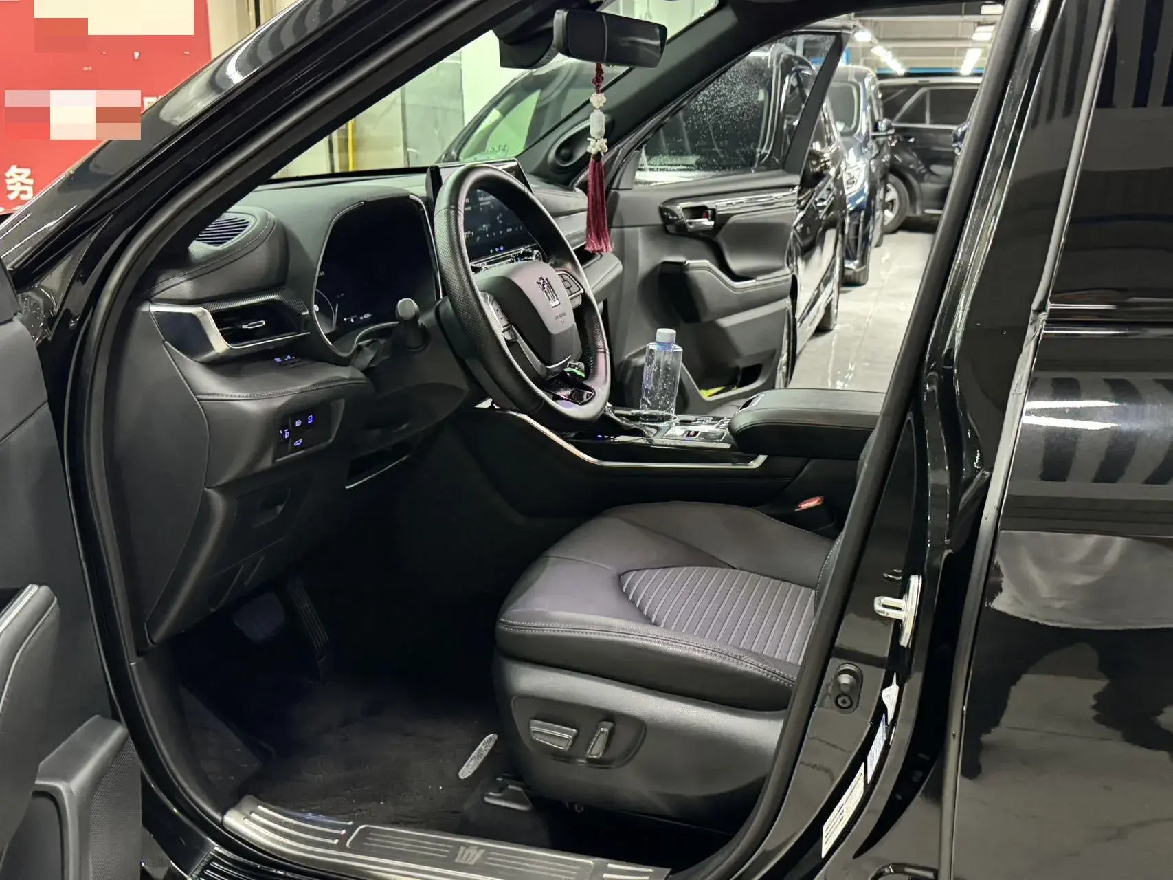 2021 TOYOTA CROWN thumbnail 4