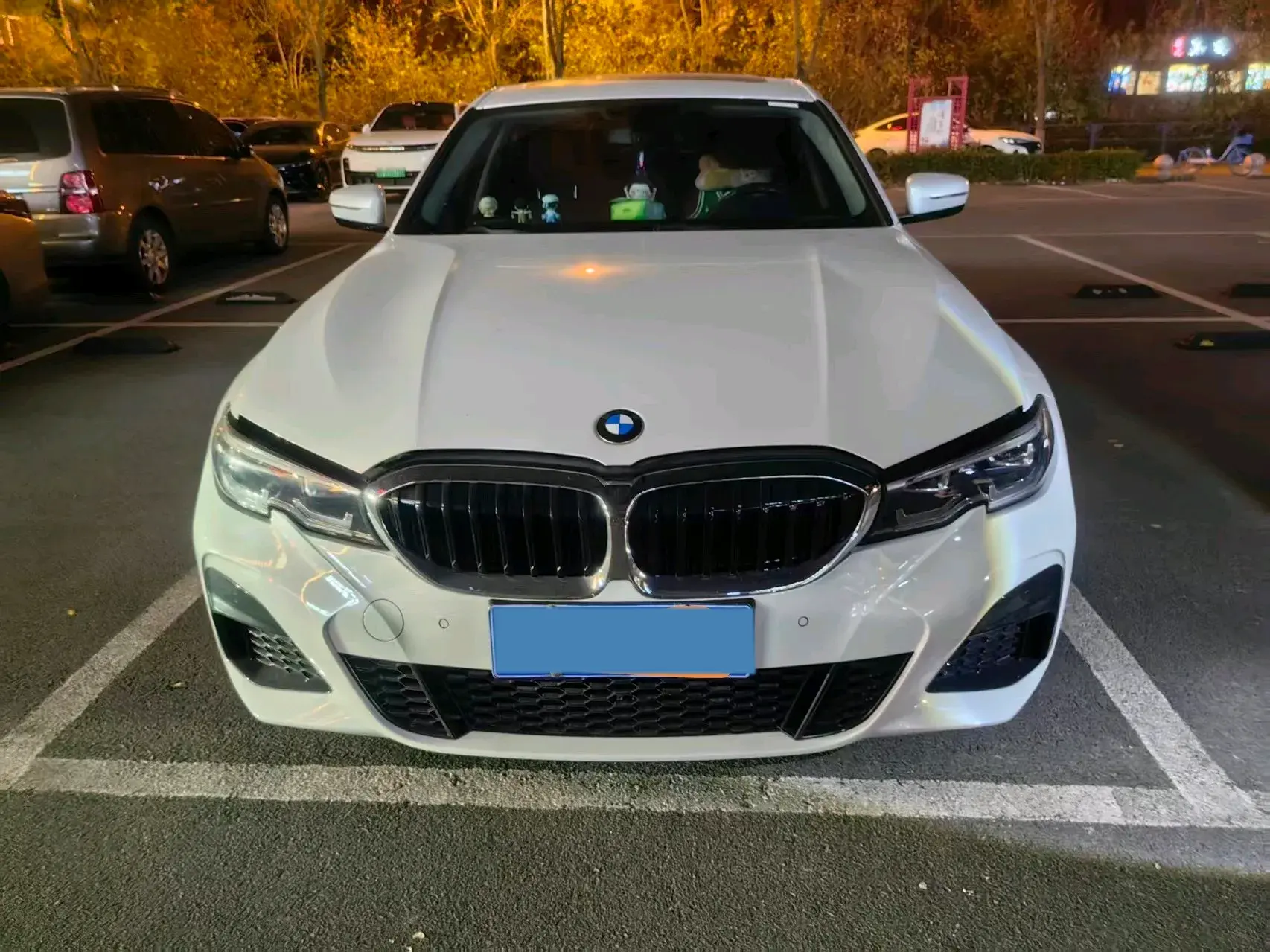 2022 BMW 3 thumbnail 2