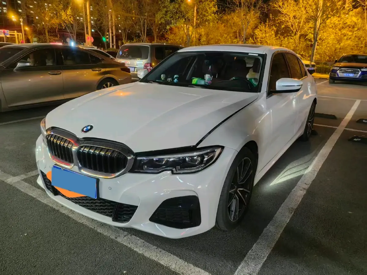 2022 BMW 3 Series 2.0T 156HP L4 8AT