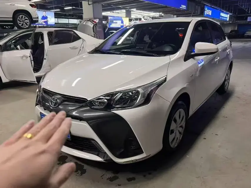 2020 Toyota Yaris L 1.5L 110HP L4 CVT