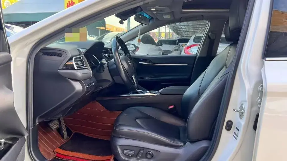 2019 TOYOTA CAMRY thumbnail 2