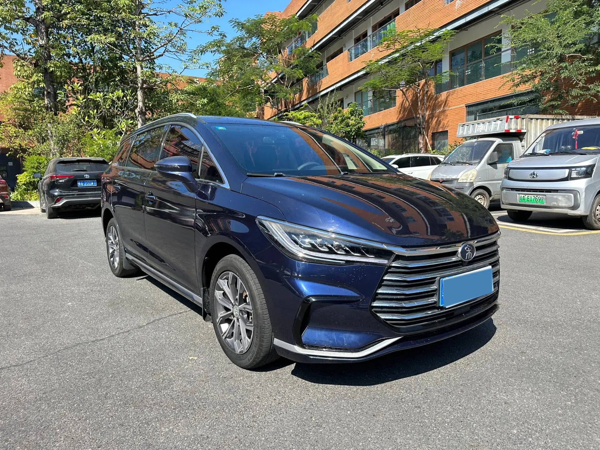 2021 BYD SONG thumbnail 3