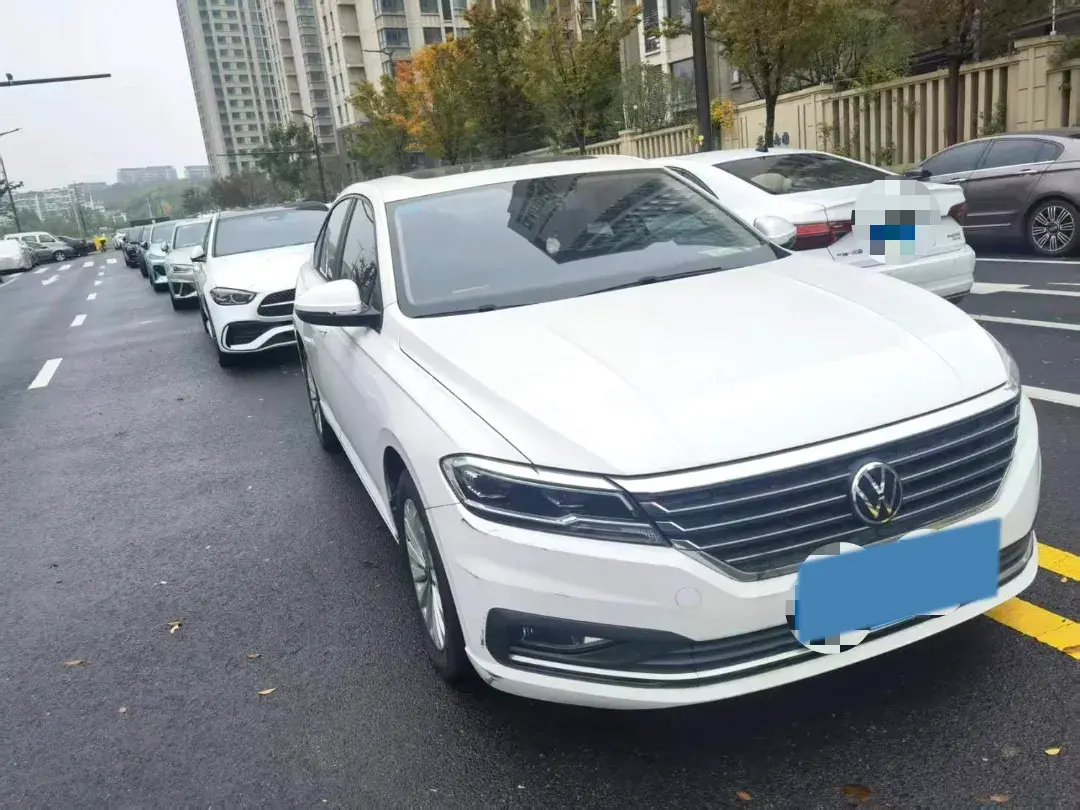 2019 VOLKSWAGEN LAVIDA thumbnail 2