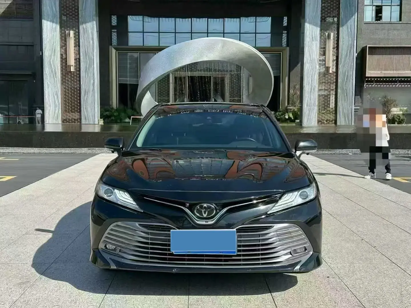 2019 TOYOTA CAMRY thumbnail 2
