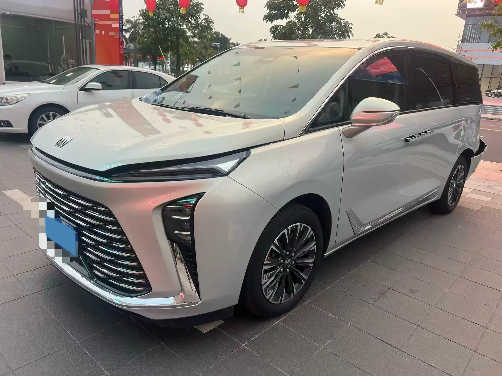 2025 BUICK GL8 view 1