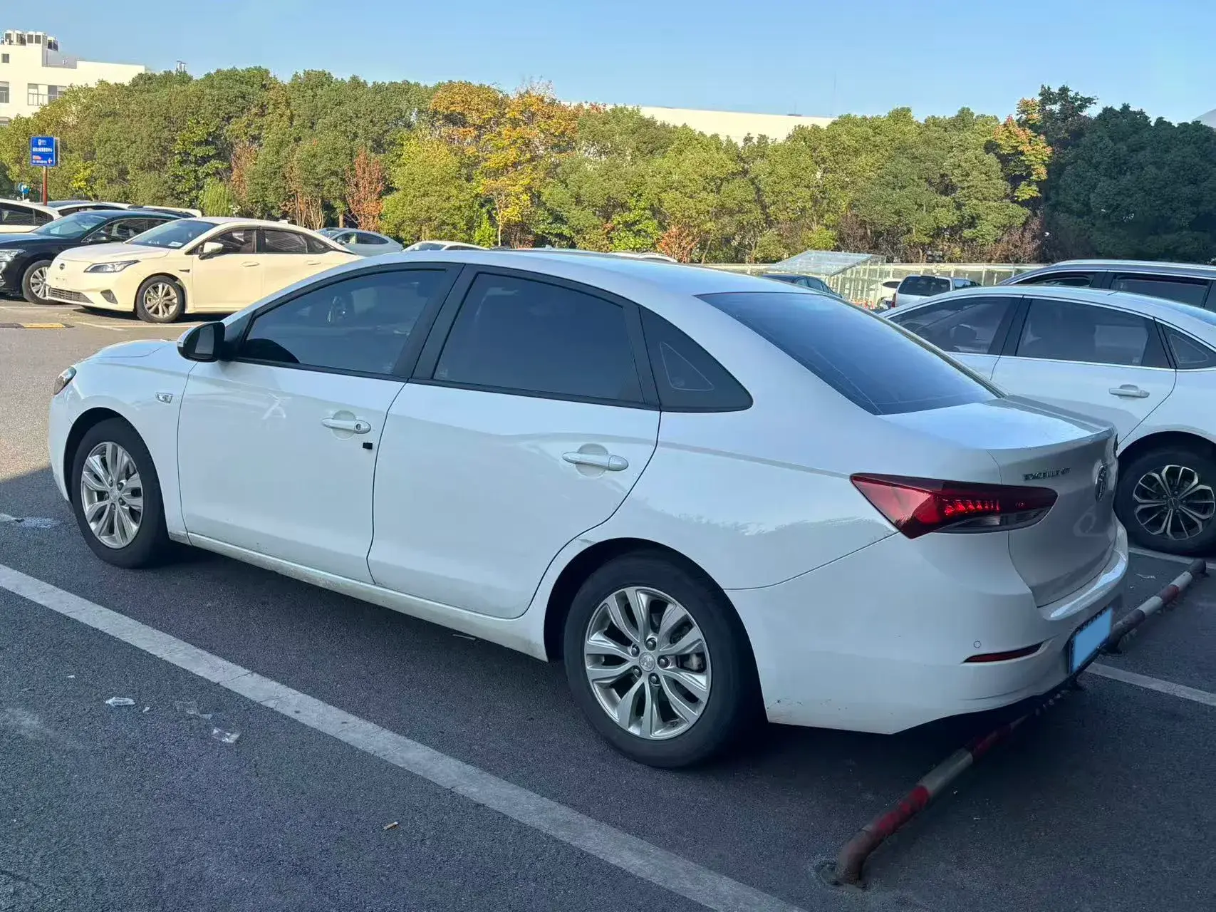 2021 BUICK EXCELLE thumbnail 4