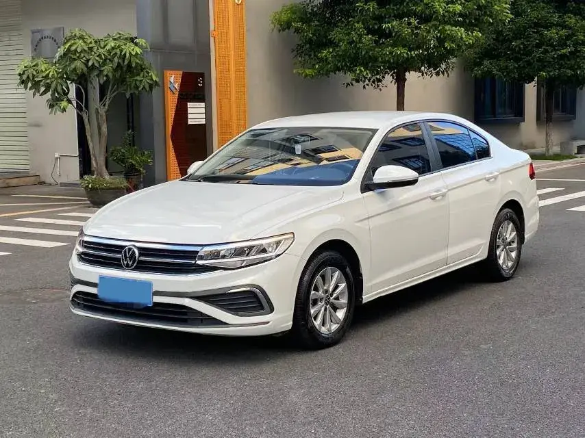 2023 VOLKSWAGEN BORA view 1