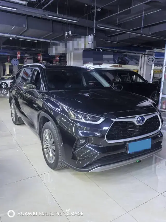 2023 TOYOTA HIGHLANDER thumbnail 2