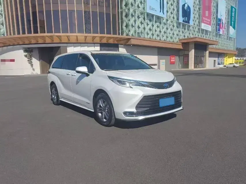 2023 TOYOTA SIENNA thumbnail 2