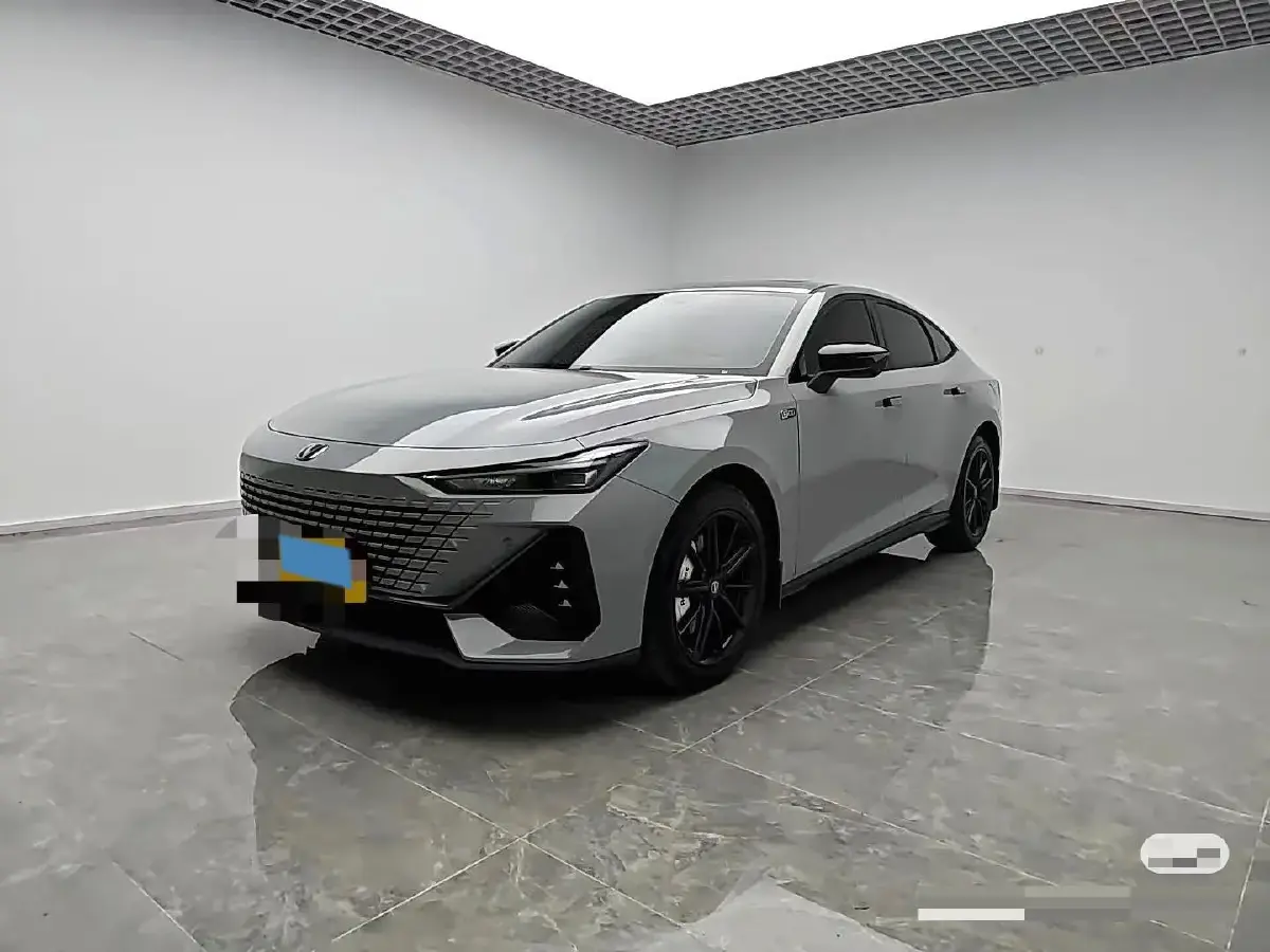 2023 ChangAn UNI-V iDD 1.5T 170HP L4 6TCT PHEV 18.4KWH