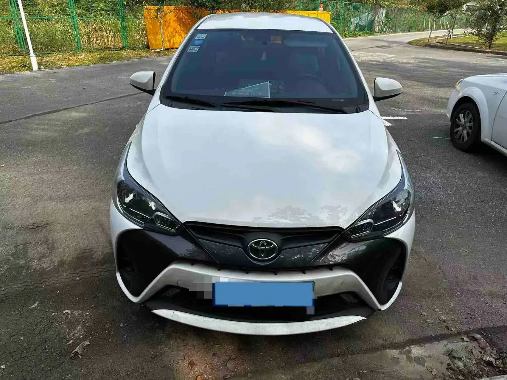 2016 TOYOTA YARIS thumbnail 2